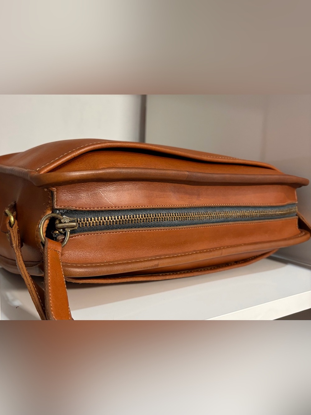Vintage Coach Swagger Bag (#9820) Made in NYC w/ Rare “Irregular” Creed Stamp - Picture 6 of 16